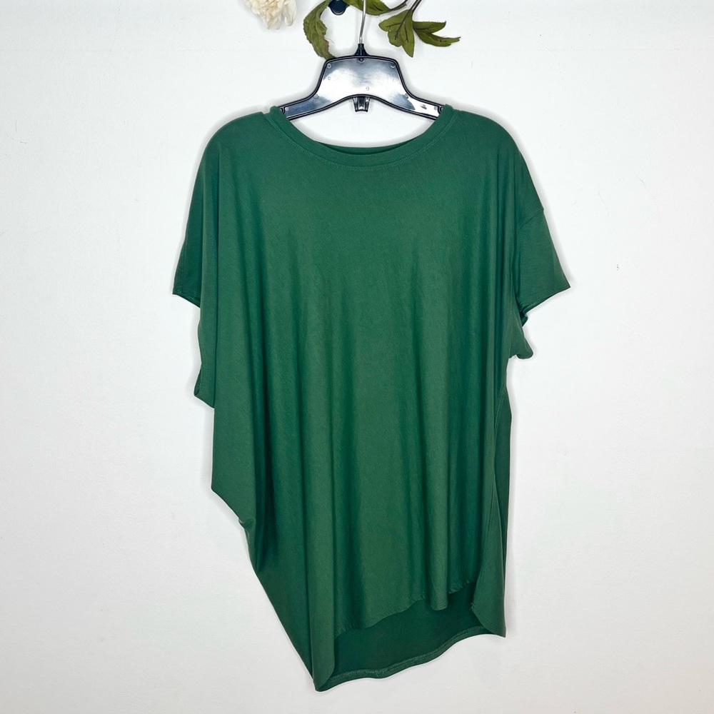 Kit and Ace Green Asymmetrical Dolman Sleeve Tee